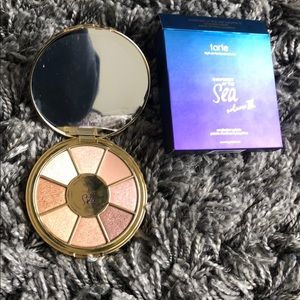 Rainforest of the Sea volume III eyeshadow palette